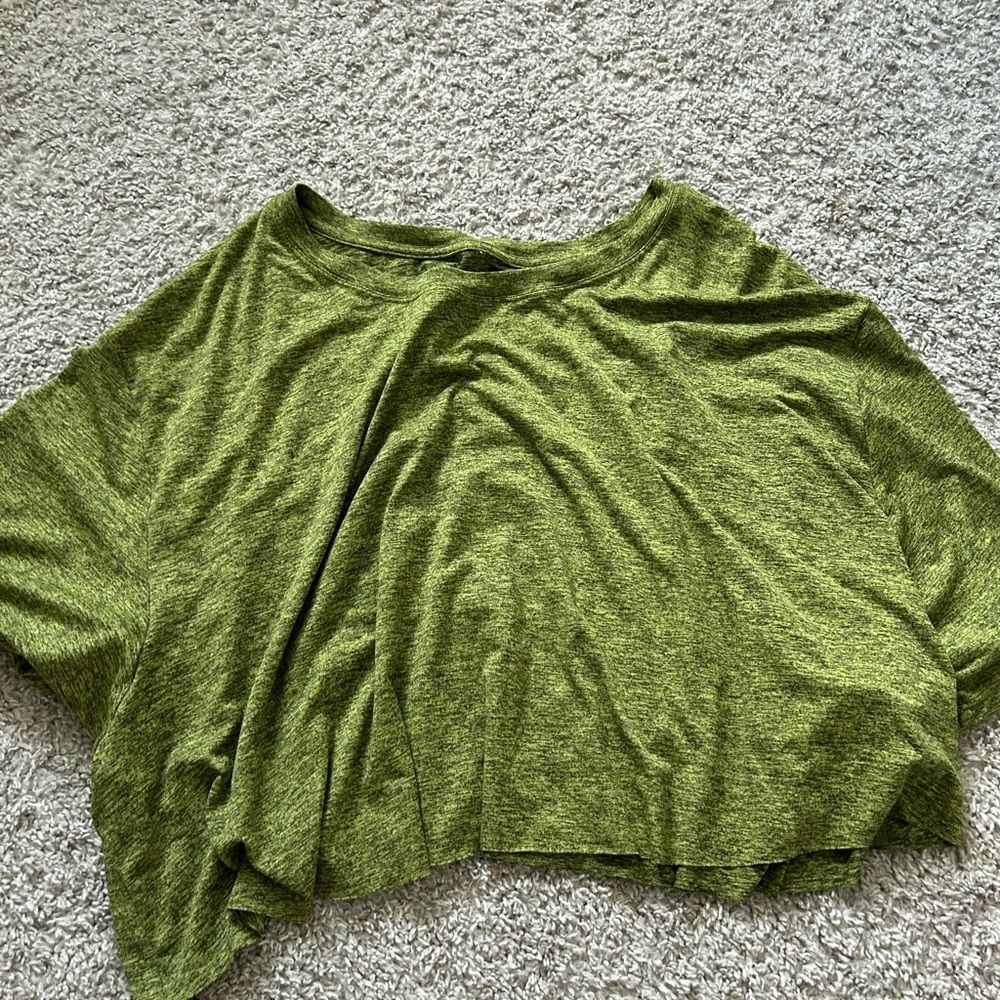 2x fabletics cropped work out tee